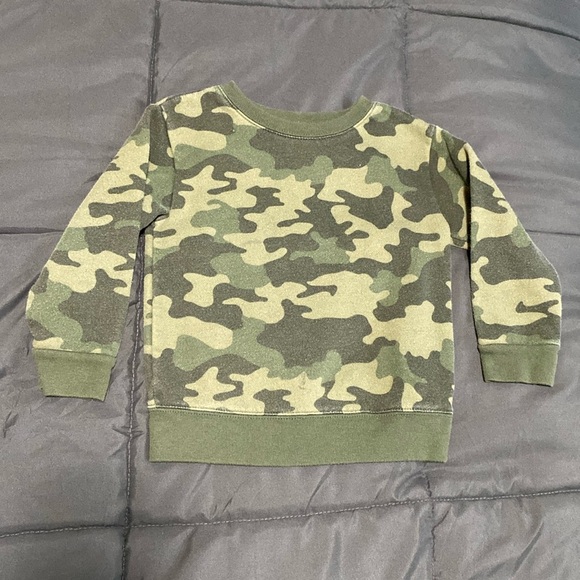 2T Camo Sweatshirt - Picture 1 of 4